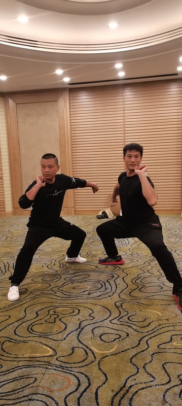 馆长合影