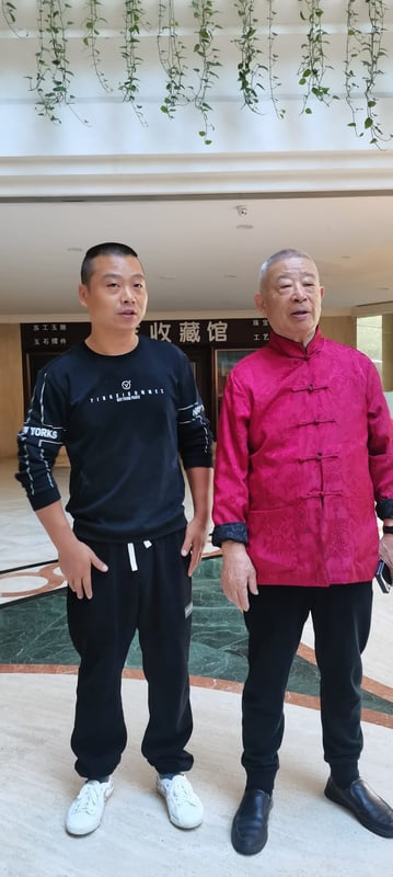 馆长合影
