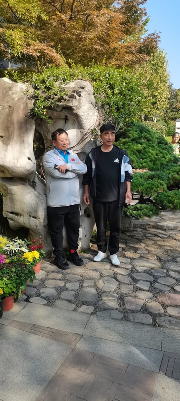 馆长合影